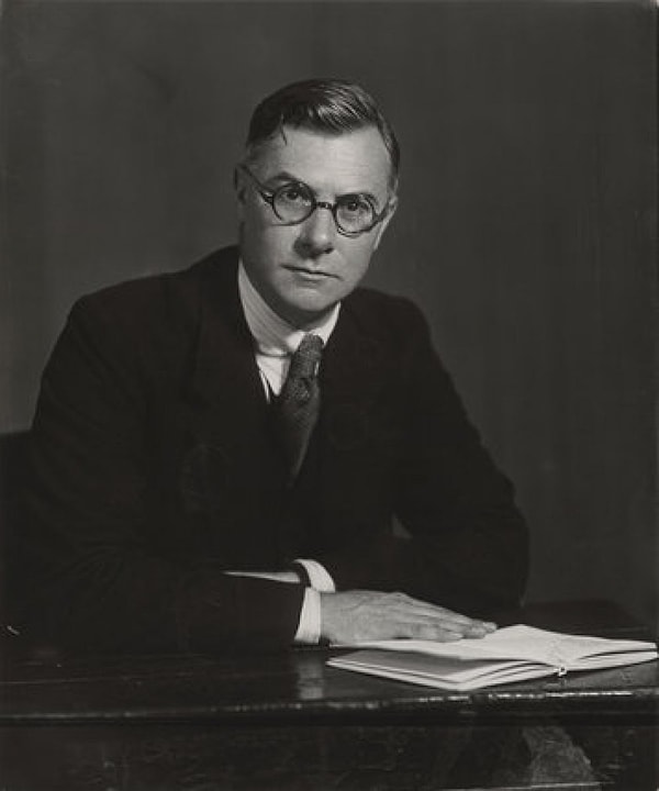 Edward Hallett Carr'ın Başlıca Eserleri Görseli