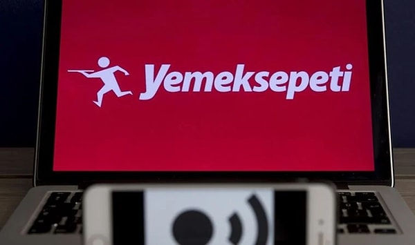 Bugün Yemeksepeti'ne giren kullanıcılar, sipariş verdikleri esnada teknik bir sorunla karşılaştı. Sos istemiyorum seçeneği sepete 1 TL olarak yansıdı.