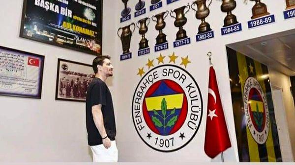 Fenerbahçe artık Samandıra Tesisleri'nde 5 yıldızlı logosunu kullanmaya başladı.