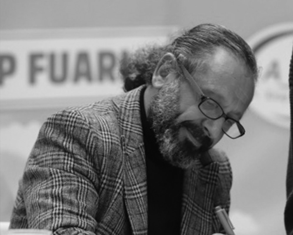 Sinan Yağmur Kimdir? Sinan Yağmur'un Eserleri