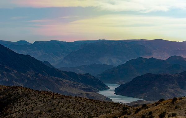 9. Colorado Nehri, 1998 yılına kadar okyanusa akmamıştır.