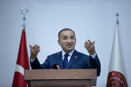 Bakan Bekir Bozdağ'dan Hakim ve Savcılara: Sosyal Medya Kullanmayın!