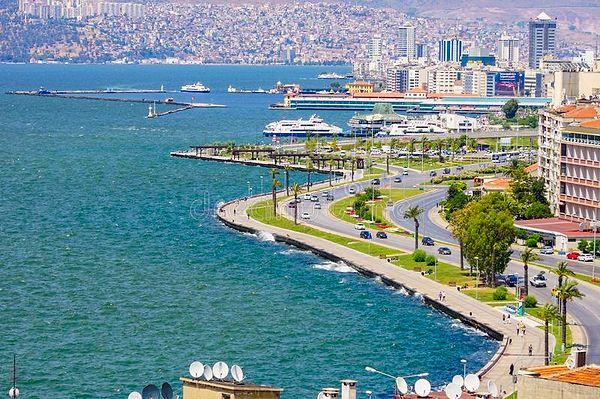 İzmir'de de ortalama ev fiyatı 3 milyon 680 bin 508 TL'ye çıktı.