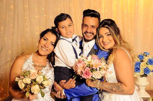 İki yıllık flört ve dört aylık planlamanın ardından Sanny, Karina ve Diego, Temmuz 2021'de bir düğün organize ettiler.