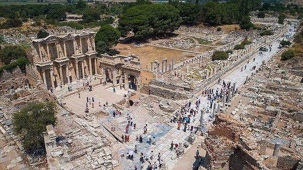 19. Efes Antik Kenti