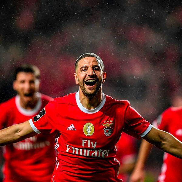6. Adana Demirspor, Portekiz Ligi'nde Benfica forması giyen Adel Taarabt ile ilgileniyor. (Ajansspor)