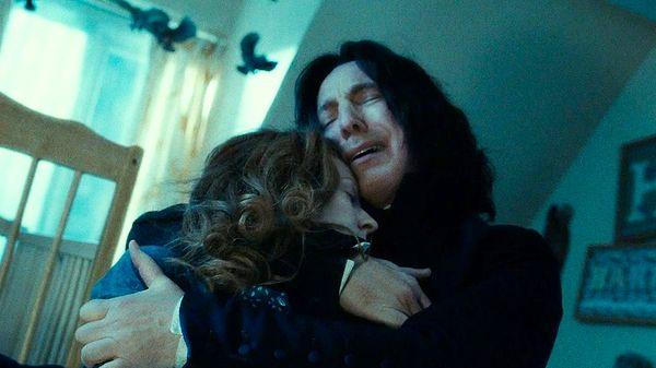 1. Ve son olarak, Snape'in tüm hikâyesini öğrendiğimizde başından beri iyi bir adam olduğunu anladık.