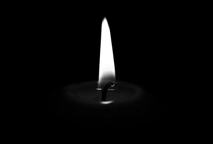 Sezai Karakoç - Leyla'nın Bir Işığa Dönüşmesi Şiiri