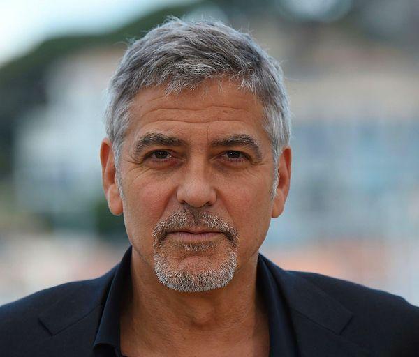 2. George Clooney bir beyzbol oyuncusu olacaktı.