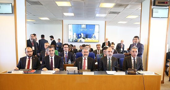 Ana Fikir Yardım! Ek Bütçe, Gelir Arttığı İçin Halka Para Dağıtmak Amacıyla Talep Ediliyor