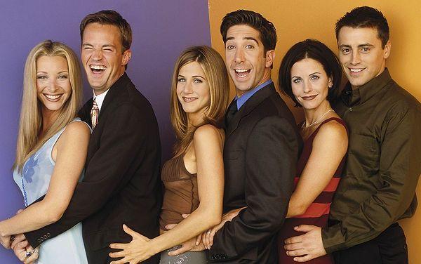 2. Friends / Sıkı Dostlar (1994-2004) IMDb: 8.9