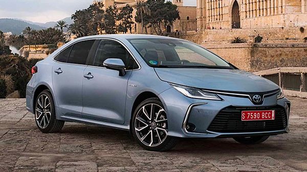 İkinci sırada yine Toyota'nın her zaman çok satan modeli Corolla yer aldı. Toyota Corolla geçtiğimiz yıl toplam 1 milyon 104 bin adet satıldı.