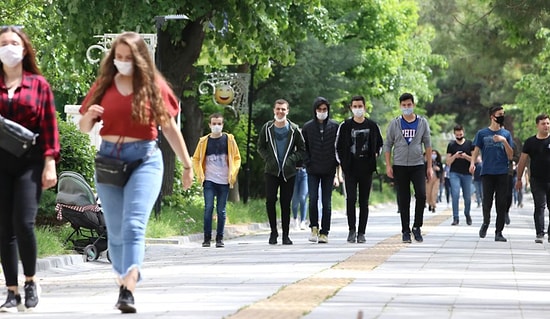 İmamoğlu: 'Öğrenci Burslarını 4 Bin 500 TL'ye Çıkarıyoruz'