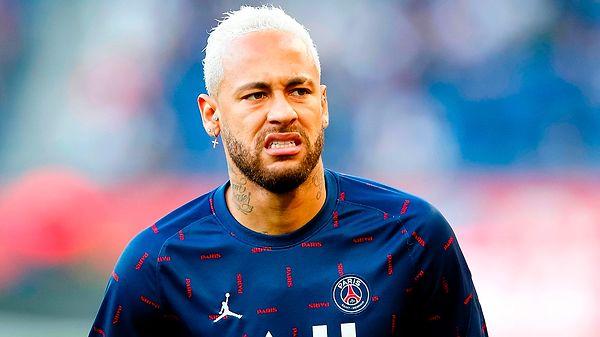 13. Neymar'ın menajeri, Juventus ile transfer görüşmelerine başladı. (The Sun)