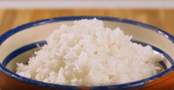 Pirinç yemek şeker yemekle eşdeğer DEĞİLDİR.