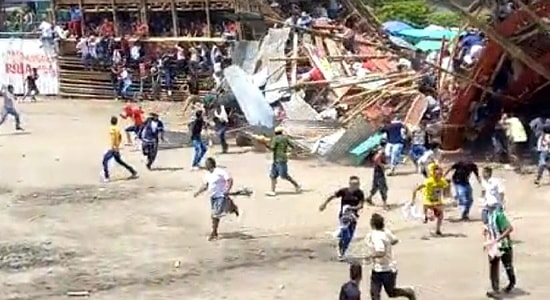 Kolombiya'da Boğa Güreşi Yapılan Arena Çöktü: En Az 4 Kişinin Öldüğü Korkunç Anlar Anbean Kaydedildi