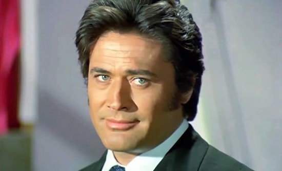 Türk Sinemasının Efsane Aktörü Cüneyt Arkın'ın Unutulmaz Sahneleri