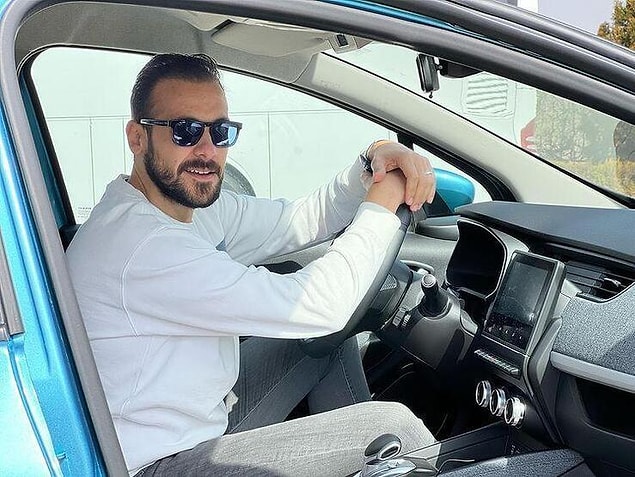 Sevilen oyuncu Ümit Erdim, takipçilerini kırıp geçiren 'jelibon' konusu hakkında birkaç tweet attı.