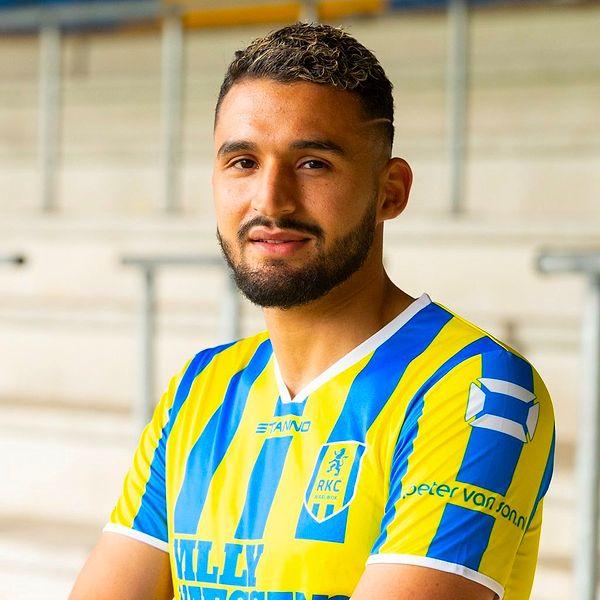 12. Başakşehir, Waalwijk forması giyen 24 yaşındaki Cezayirli stoper Ahmed Touba ile 3 yıllık anlaşma sağladı. (Ertan Süzgün)