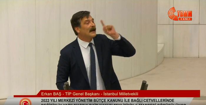 Erkan Baş, Bakan Nebati'ye Sordu: 'Sen Hiç Çocuğuna Ekmek-Su Bile Veremeden Okula Gönderdin mi?'