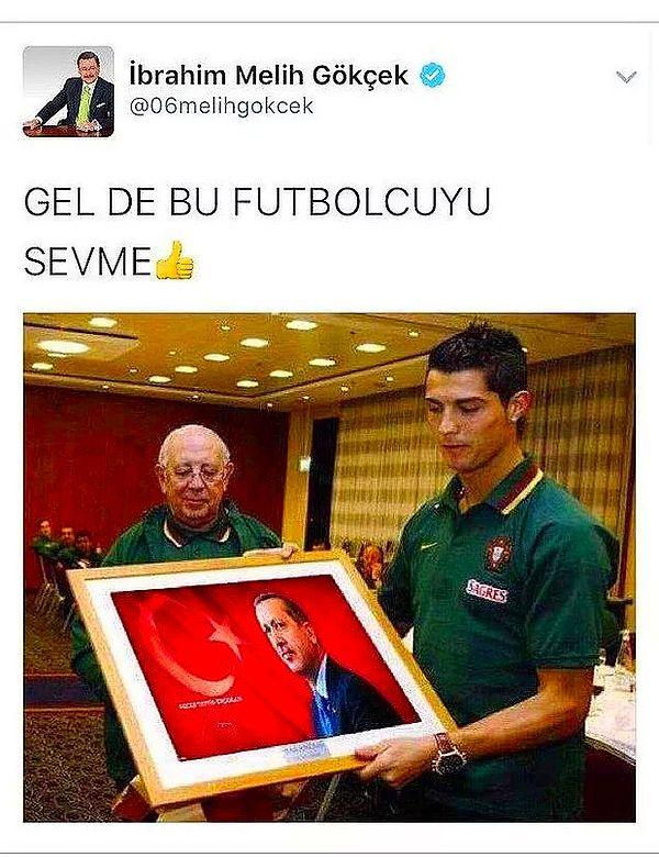 Ancak bu Melih Gökçek'in ilk trollenmesi değil. Mesela daha önce ünlü futbolcu Ronaldo'ya yapılan photoshop'u böyle gerçek sanmıştı.