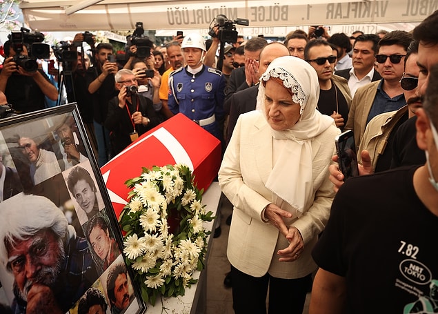 Onlarca sanatçı ve siyasi de törene katıldı