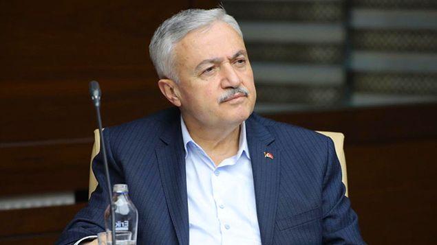 AKP Elazığ Milletvekili Zülfü Demirbağ, katıldığı bir televizyon programında milletvekili maaşlarının yetersizliğinden şikayet etti.