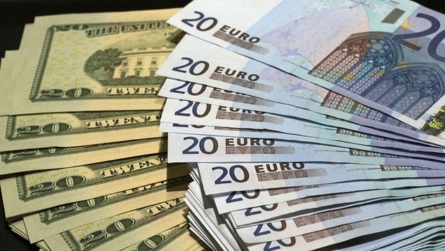 Ne kadar etti toplayalım mı? ABD'de 29.398 dolar harcadık. Geriye 1.646 dolarımız kaldı. Yani bilet alır döneriz bile geriye! Almanya'da ise 14.356 euro harcadık, geriye 15.358 euro kaldı.