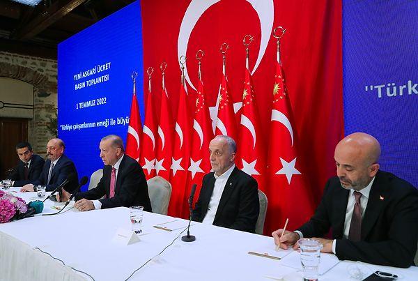 1. Cumhurbaşkanı Erdoğan, yeni asgari ücretin 1 Temmuz'dan itibaren geçerli olmak üzere yüzde 30 artışla 5 bin 500 liraya yükseltildiğini açıkladı.