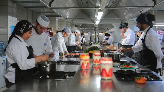 Gastronomi ve Mutfak Sanatları 2022 Taban Puanları ve Başarı Sıralaması (4 Yıllık)