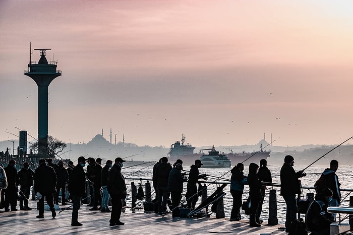 Bedri Rahmi Eyüboğlu Şiirleri: Sana Büyük Şehirlerden Bahsedeceğim