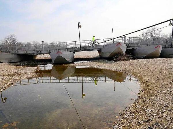 12. İtalya’nın kuzeyindeki Po Nehri’nin geçtiği beş bölgede yaşanan kuraklık sebebiyle OHAL ilan edildi.