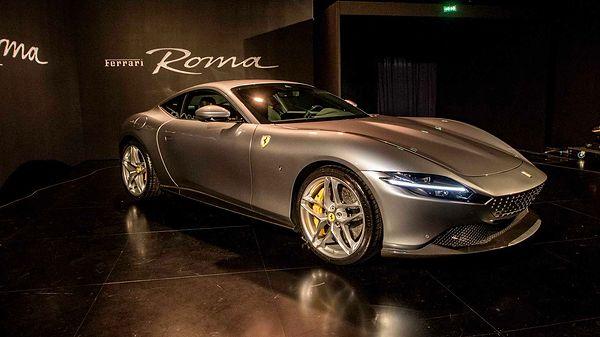 Ferrari toplamda 12 adet satıldı. En popüler model ise 5 adetle Roma