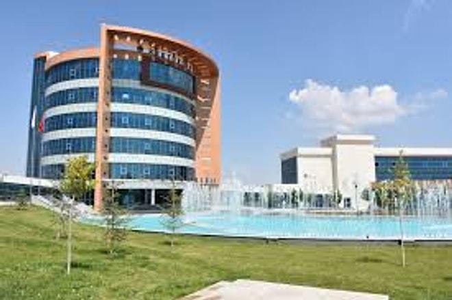 Burdur Mehmet Akif Ersoy Üniversitesi 2022 Taban Puanları ve Başarı Sıralaması