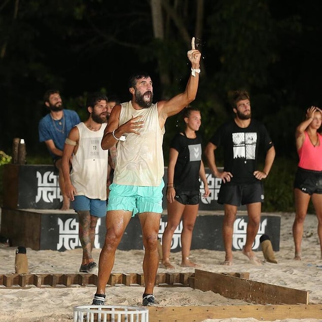 Tüm bunların ardından geçtiğimiz günlerde yarışmaya 5. olarak veda eden ve Survivor All Star yarı finaliyle, finaline de katılmayarak ülkeye dönüş yapmayan Hikmet Tuğsuz hakkında yeni bir iddia ortaya atıldı.