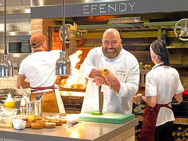 Ali Nazik kebabının menüye eklenmesi Efendy'yi Avustralya’da en bilinen restoranlardan biri hâline getirmiş.
