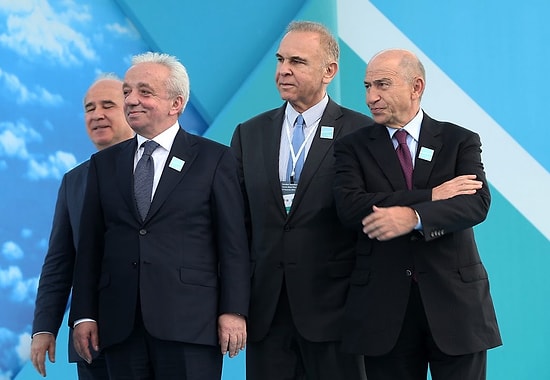 ‘Beşli Çete'den Çanta Dolu Para İddiası: CHP Açıkla Dedi, İYİ Parti Mahkemeye Gidiyor