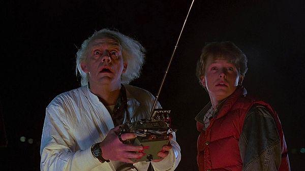 1. Back to the Future / Geleceğe Dönüş (1985) - IMDb: 8.5