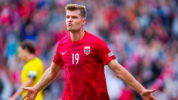 26 yaşındaki Norveçli futbolcu Alexander Sørloth da Fenerbahçe'nin yakından takip ettiği isimlerden bir tanesi.