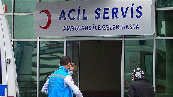 Adana Çukurova Devlet Hastanesi acil servisine, 10 Temmuz'da saat 21.00 sıralarında trafik kazasında yaralanan bir kişi getirildi.