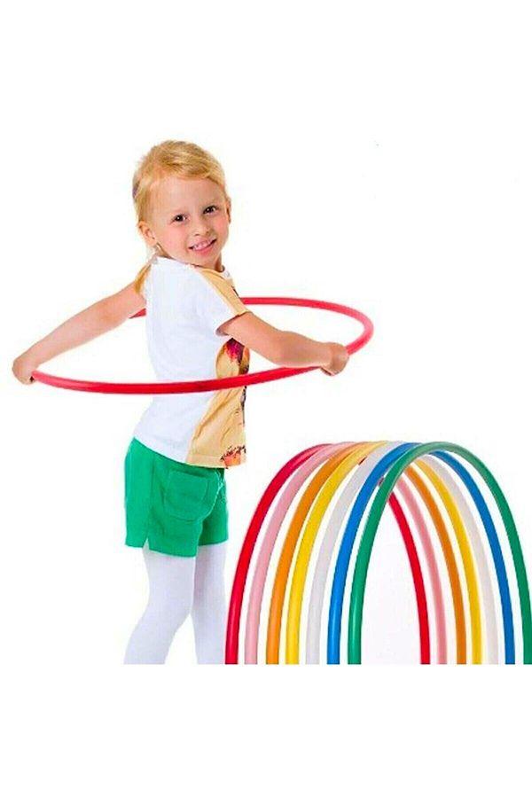 1. Çocuklar, eskilerin en sevilen sokak oyuncağı hulahop ile eğlenceye ve harekete doyamayacaklar...