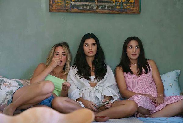 Netflix'in Türkiye yapımı yeni dizisi "Zeytin Ağacı"nın konusu ve oyuncuları izleyiciler tarafından merak ediliyor.