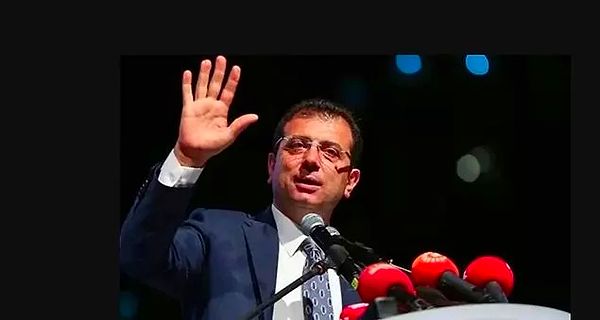 2. İBB Başkanı Ekrem İmamoğlu, İstanbul'da yaşanan yağışta İstanbul Valisi Ali Yerlikaya'nın AK Parti İstanbul Başkanı ile objektiflerin karşısına çizme ile çıkmasını eleştirdi.