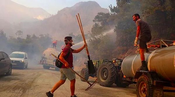 6. Tarım ve Orman Bakanı Vahit Kirişci, Muğla’nın Datça ilçesinde dünden beri devam eden orman yangınının kontrol altına alındığını açıkladı.