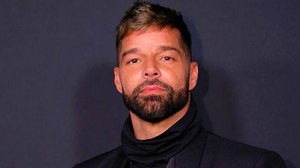 26. Ricky Martin'in, öz ablasının 21 yaşındaki oğlu Dennis Yadiel Sanchez ile ensest bir ilişki yaşadığı iddia edildi.