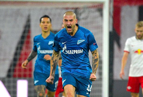 12. Adana Demirspor, Zenit’ten ayrılan 32 yaşındaki Ukraynalı stoper Yaroslav Rakitskiy ile 1+1 yıllığına anlaştı. (NTV)