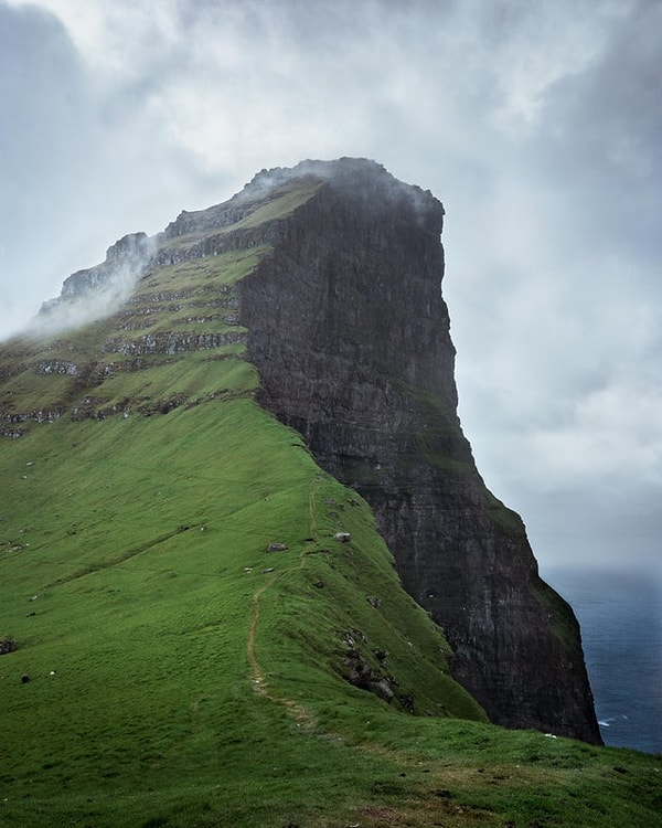 4. Kallur Lighthouse - Faroe Adaları: