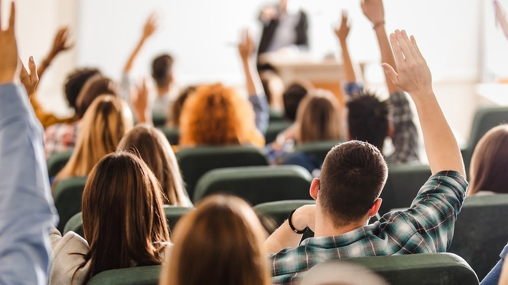 Üniversite Tercih Dönemi Geldi Çattı! Tercihlerinle Bölümünü Değil Hayatını Seçtiğini Gösteren 7 Şey!