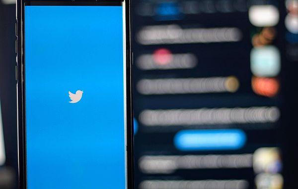 Twitter kullanıcıları, yapay zeka tarafından paylaşıldığını düşünülen cevaba tepki gösterdi.