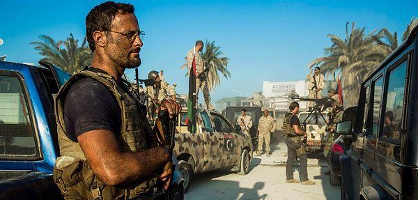 4. 13 Saat: Bingazi'nin Gizli Askerleri (13 Hours: The Secret Soldiers of Benghazi)